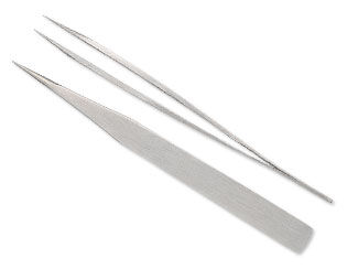 Tweezers