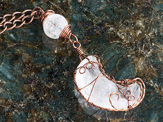 Single-Strand Necklace, Bracelet and Earrings Set