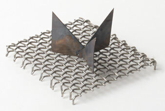 Trivet on mesh