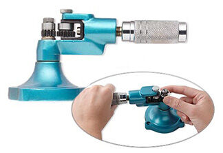 How to Use a Ring Stretcher