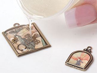 How to Create a Resin Pendant