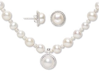 Cultured Freshwater Pearl Necklace