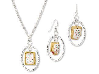 Single-Strand Necklace and Earring Set