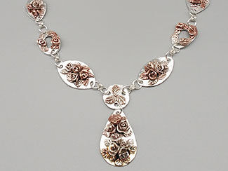 Single-Strand Necklace