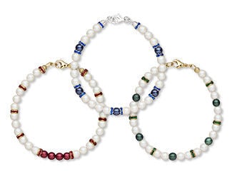 Create Classy Christmas Pearl Bracelets