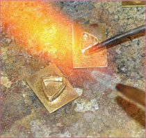 Soldering bezel settings