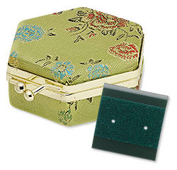 Green presentation box and earring card