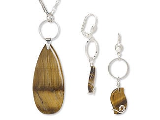 Single-Strand Necklace and Earrings