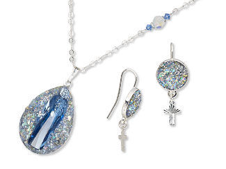 Single-Strand Necklace and Earring Set