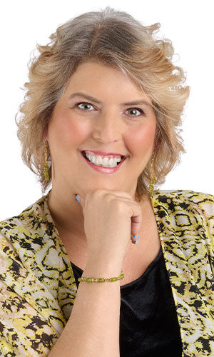 Design Idea P A 4 7 on a smiling woman
