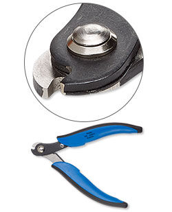 Memory wire shears