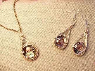 Single-Strand Necklace and Earring Set