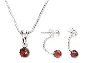 Single-Strand Necklace and Earring Set