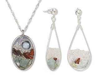 Single-Strand Necklace and Earrings