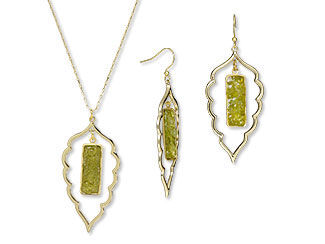 Single-Strand Necklace and Earring Set