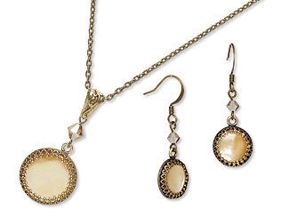Single-Strand Necklace and Earring Set
