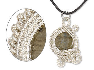Single-Strand Necklace