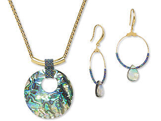 Single-Strand Necklace and Earrings Set