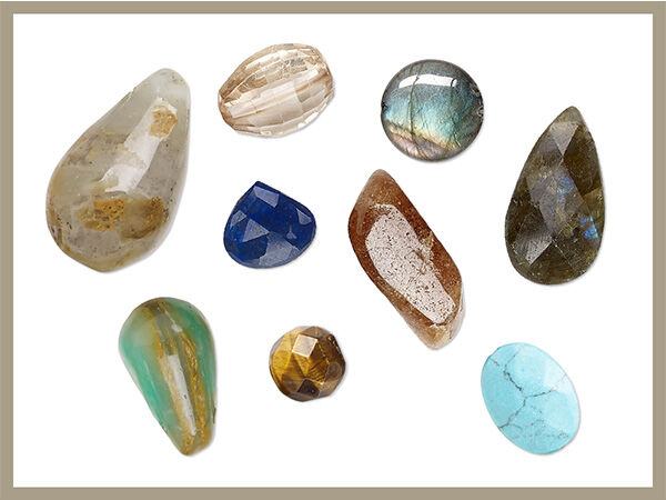 Assorted gemstones