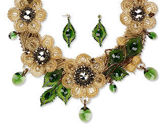 Collar-Style Necklace and Earring Set