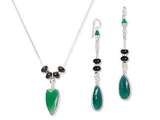 Single-Strand Necklace and Earring Set