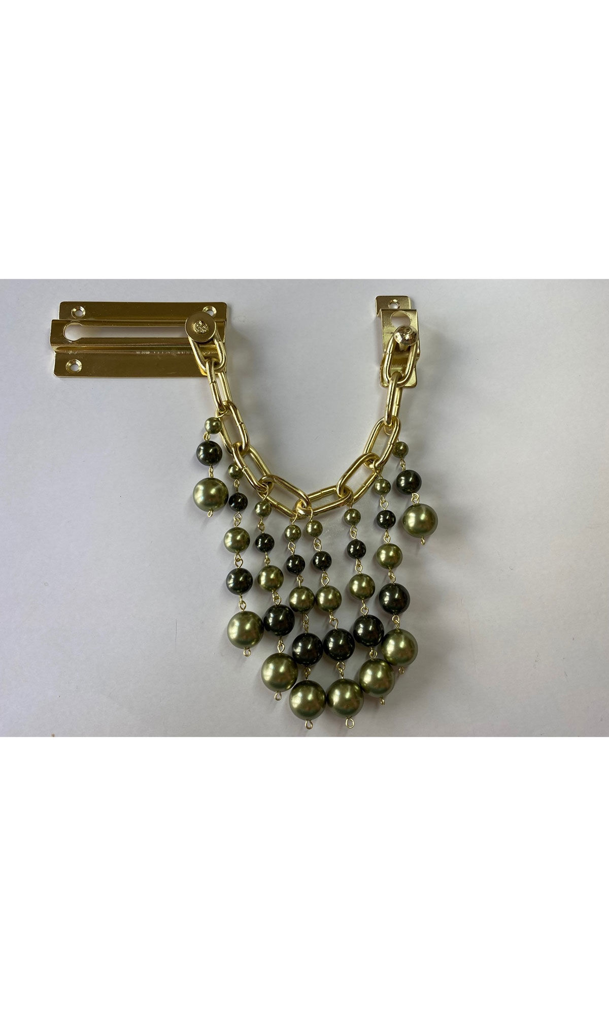 Deadbolt chain with crystal pearls