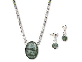 An image of a seraphinite cab necklace and earrings