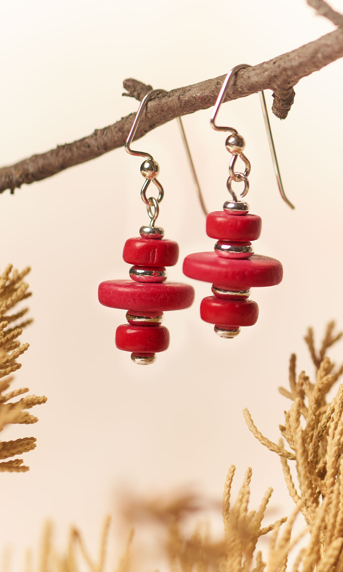 Design Idea RB2B earrings on a stylized background
