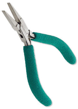 Flat nose pliers