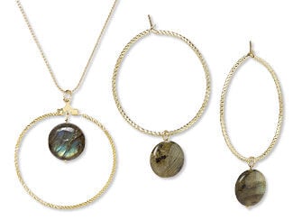 Single-Strand Necklace and Earring Set