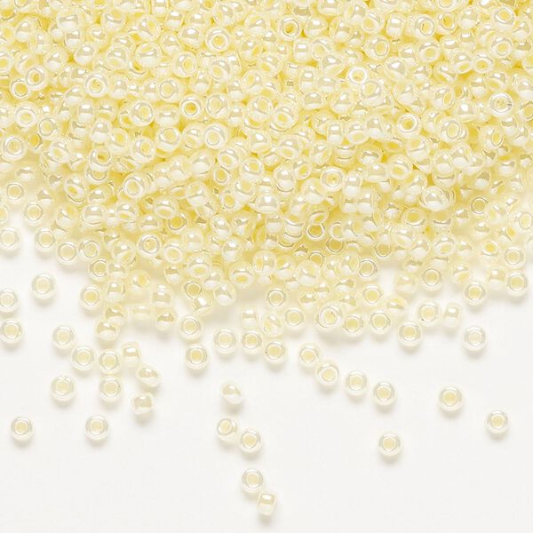 Seed bead, Miyuki, glass, pkg/25g, #11 rocaille, opaque butter cream luster alabaster (RR-527). image number 0