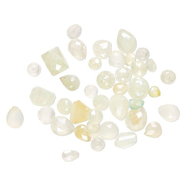 Bead mix, green chalcedony (dyed / coated), 5x3mm-15mm hand-cut top- and center-drilled faceted mixed shapes with 0.4-1.4mm hole, C grade, Mohs hardness 6-1/2 to 7. Sold per 1-ounce pkg, approximately 60-70 beads. image number 0