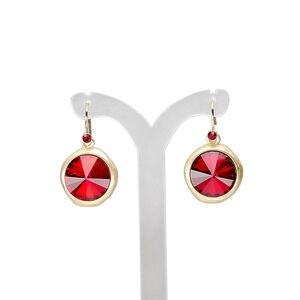 Earring, glass with gold-finished brass and "pewter" (zinc-based alloy), red, 30mm with matte round and fishhook ear wire. Sold per pair.