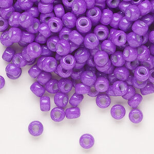 Seed bead, Miyuki, glass, pkg/25g, #6 rocaille, opaque outside dyed red violet, (RR-1378).
