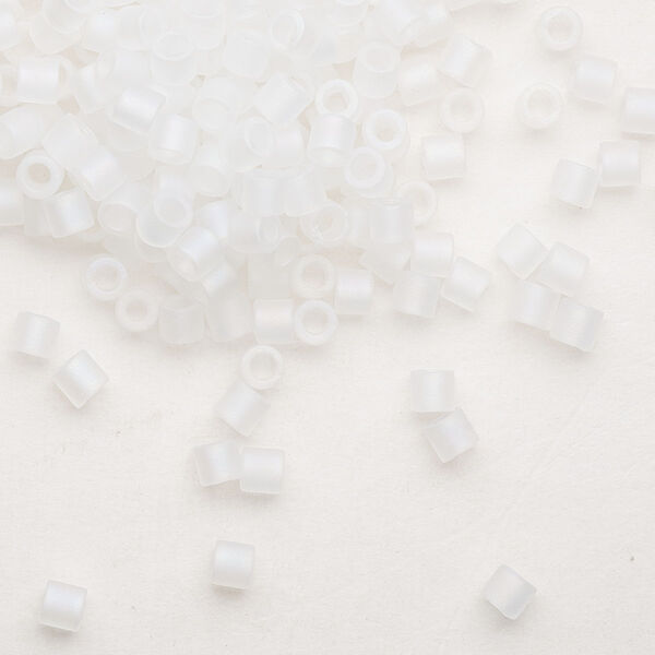 Seed bead, Delica®, glass, pkg/250g, #8 round, translucent matte rainbow crystal clear (DBL-0851). image number 0