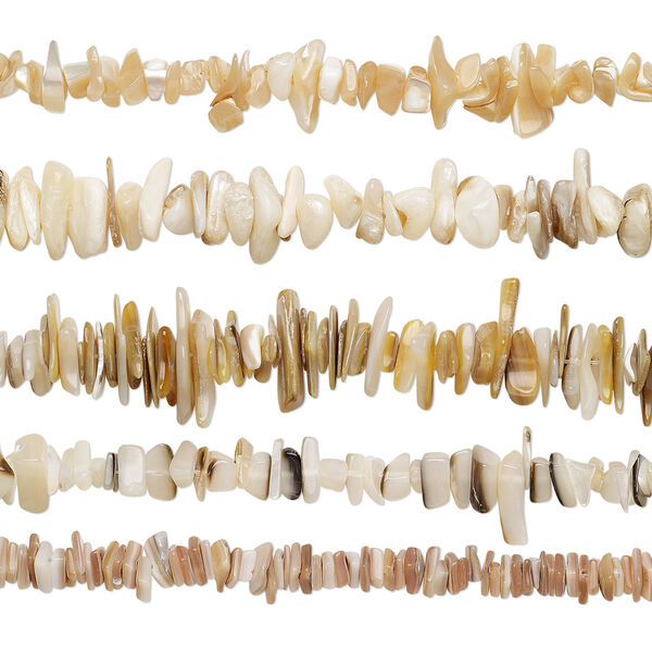 Bead mix, multi-shell (natural / bleached), small to extra-large chip, Mohs hardness 3-1/2. Sold per pkg of (5) 14- to 15" to 16" strand. image number 0