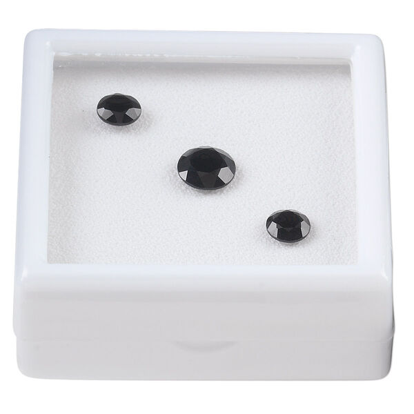 Gem, black onyx (dyed), (2) 6mm and (1) 8mm faceted round, A grade, Mohs hardness 6-1/2 to 7. Sold per 3-piece set. image number 0