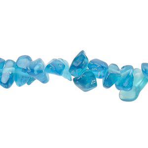 Bead, glass, translucent dark teal blue, small to extra-large chip. Sold per 30-inch strand.