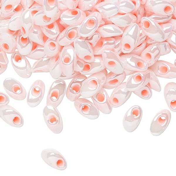 Seed bead, Miyuki, glass, pkg/10g, 7x4mm long magatama, opaque light rose inside dyed color pearl (LMA-427). image number 0