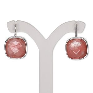 Earring, cherry "quartz" glass and silver-finished "pewter" (zinc-based alloy), 21mm with square and fishhook ear wire. Sold per pair.