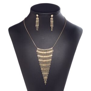 Necklace and earring set, rose gold-finished steel / brass / "pewter" (zinc-based alloy), 4-inch fringed fan, 18-inch necklace with 2-inch extender chain and lobster claw clasp, 46mm earrings with post. Sold per set.