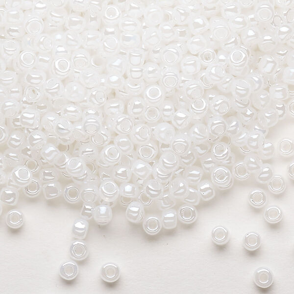Seed bead, Dyna-Mites™, glass, opaque ceylon pastel white, #8 round. Sold per 1/2 kilogram pkg. image number 0