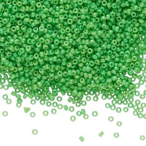 Seed bead, Miyuki, glass, pkg/35g, #15 rocaille, Duracoat® opaque outside dyed Fiji green, (RR-4476).