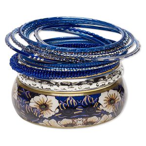 Bracelet, bangle, enamel / glass / polyester / silver-plated aluminum / brass / gold-finished steel, royal blue with glitter, 2.5-24mm wide, 8 inches. Sold per 11-piece set.