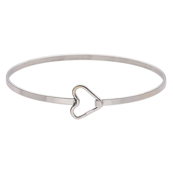 Bracelet, Everyday Jewelry, bangle, stainless steel, 15.5mm wide heart, 8 inches with hook-and-eye clasp. Sold individually. image number 0