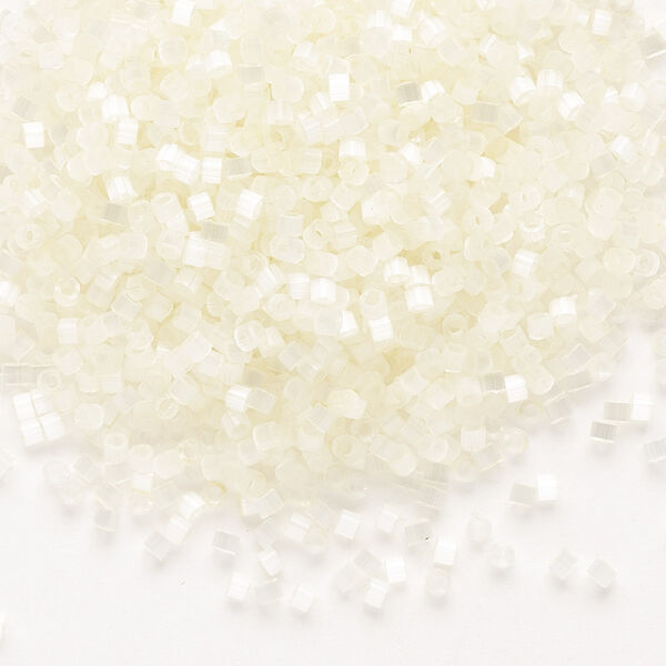 Seed bead, Delica®, glass, pkg/7.5g, #11 round, opaque silk satin glazed luster cream (DB-0672). image number 0