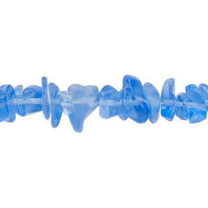 Bead, glass 1pkg1, translucent medium blue, small to extra-large chip, 30-inch strand.
