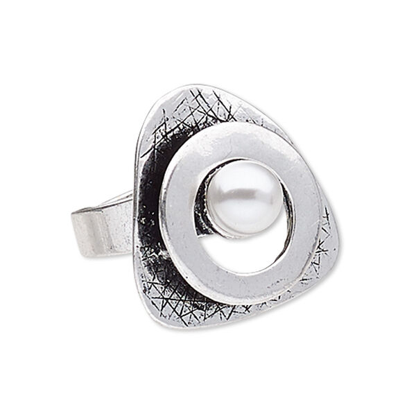 Ring, plastic pearl and antique silver-plated "pewter" (zinc-based alloy), white, 26x26x25mm triangle, adjustable. Sold individually. image number 0