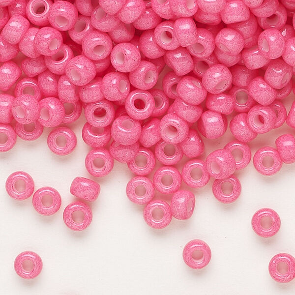 Seed bead, Miyuki, glass, pkg/25g, #6 rocaille, opaque outside dyed carnation pink, (RR-1371). image number 0