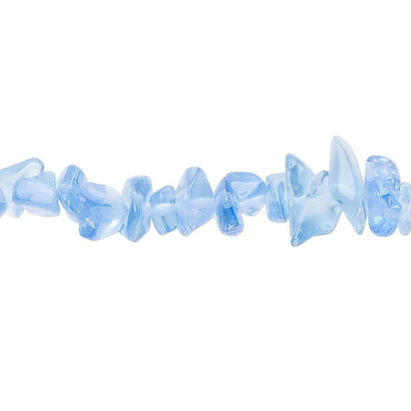 Bead, glass, translucent blue, small to extra-large chip. Sold per 30-inch strand. image number 0